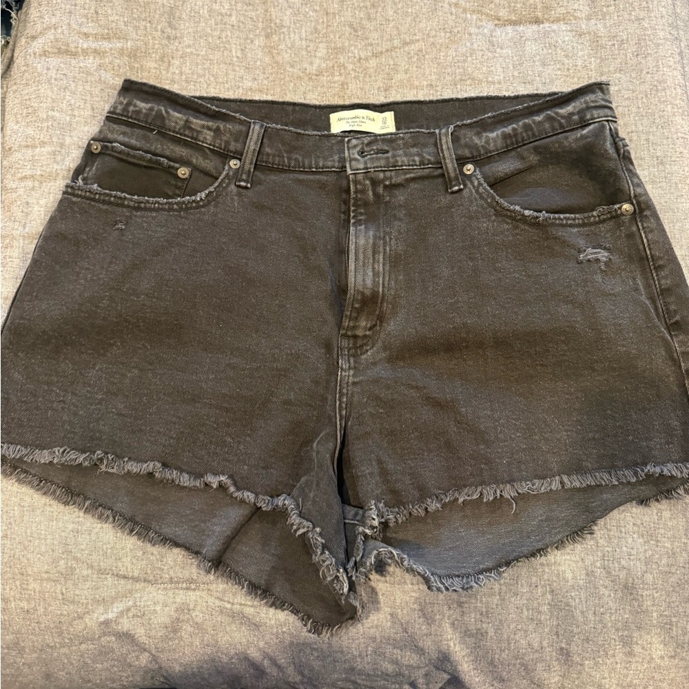 Abercrombie & fitch mom short high rise cutoff shorts - size 33/16